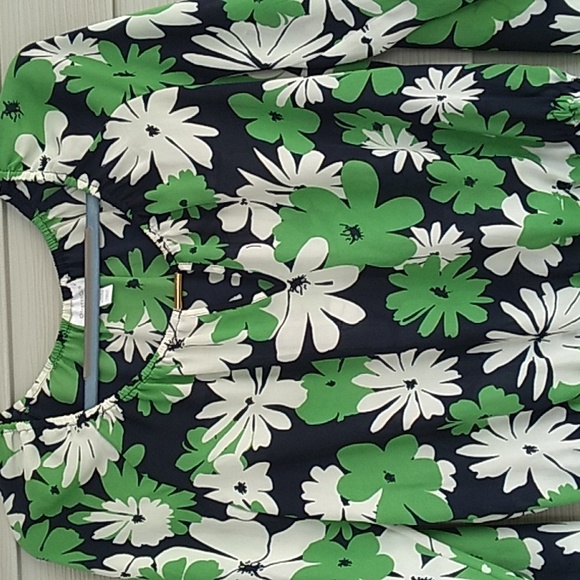 Charter Club Top with a Gold Bar in the front of shirt and Elastic Waist - Picture 5 of 7